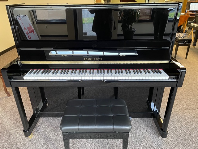 Pearl River EU131 51 upright piano